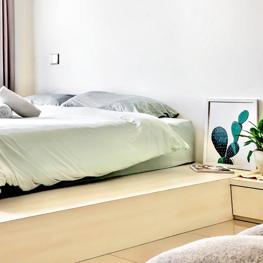 Tropicana 218 Apartment George Town