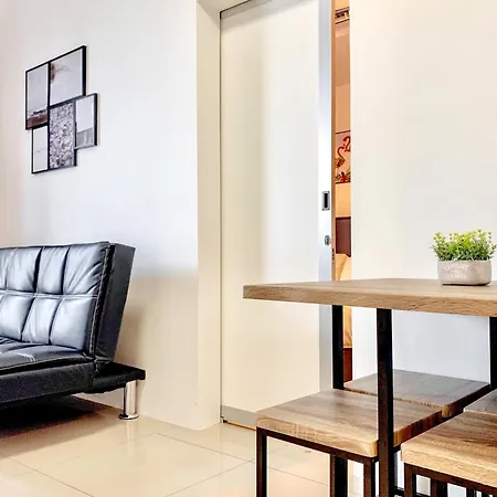 Georgetown Tropicana 218 Apartment Bilik gambar